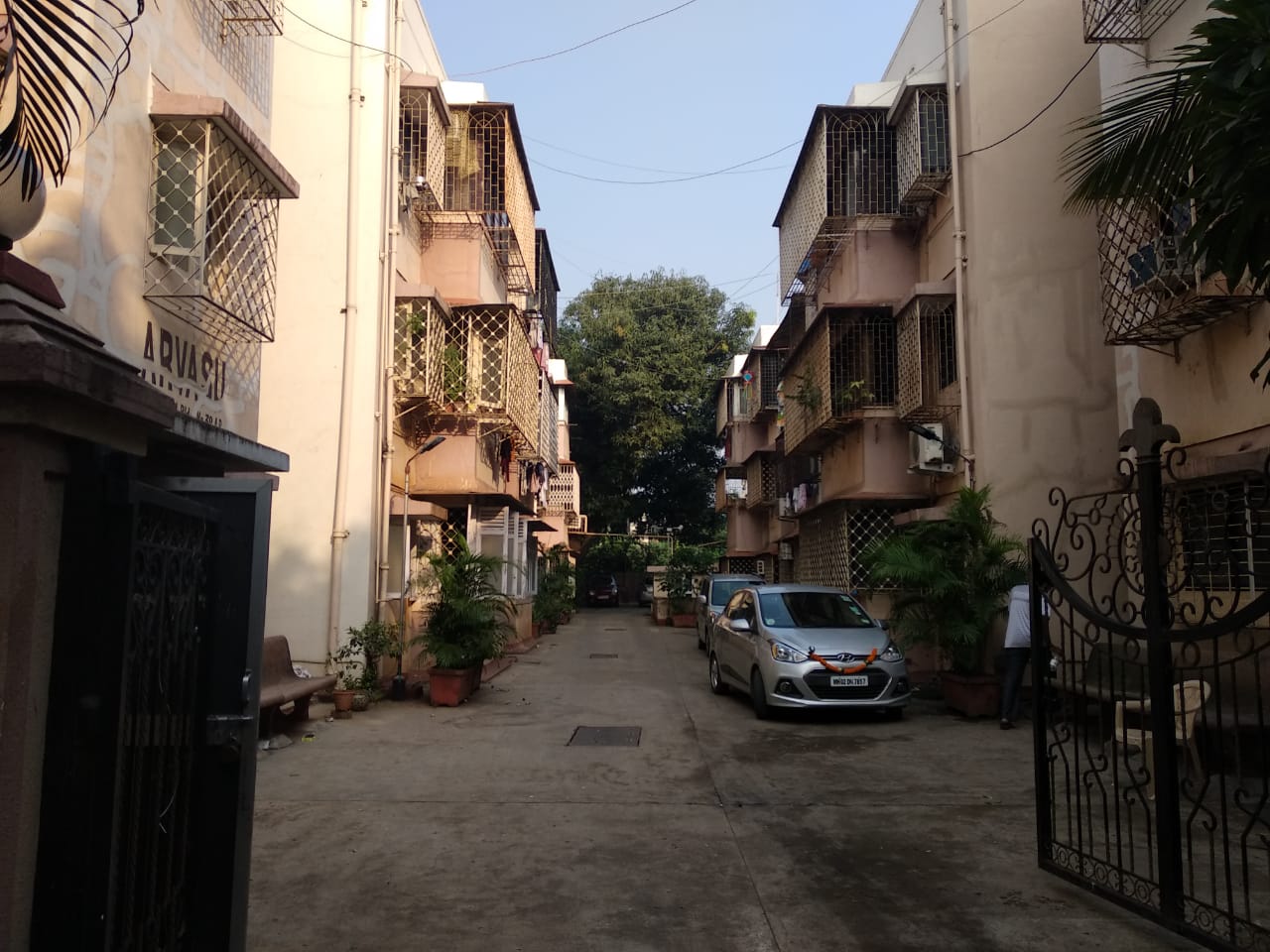 Building - Arvasu, Santacruz West